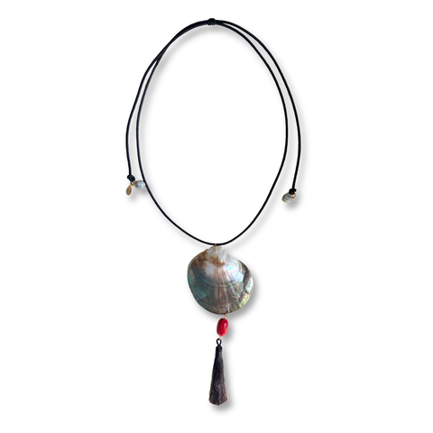 Coquillage Necklace