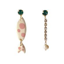 Load image into Gallery viewer, Boquete Earrings
